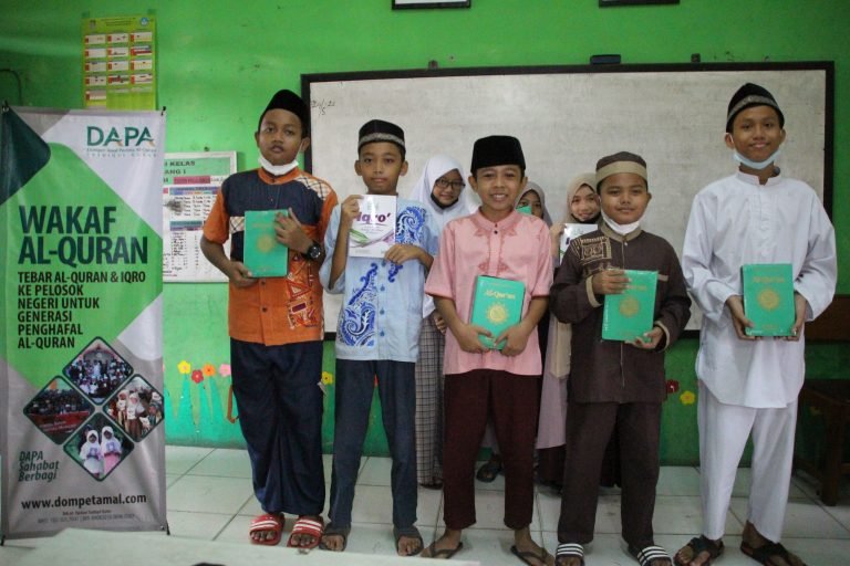 Tebar Qur’an SDN Bantargebang Satu Bekasi